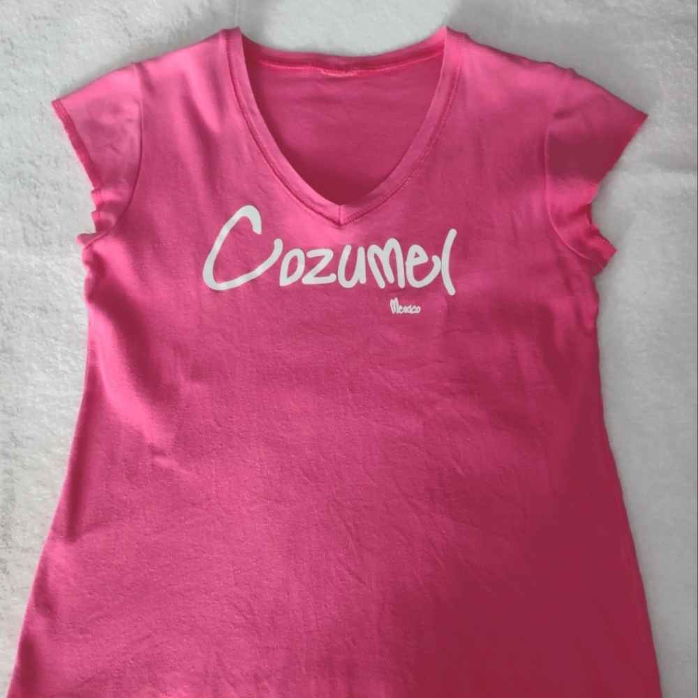 V-neck T-shirt